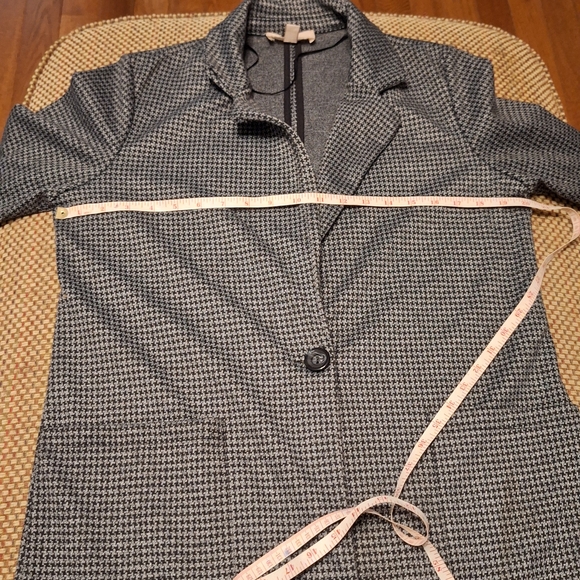 Philosophy By Republic Black and Gray Houndstooth Blazer Duster - Picture 4 of 11
